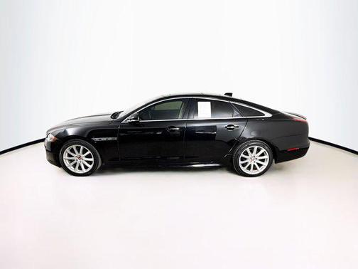 2018 Jaguar XJ XJ R-Sport