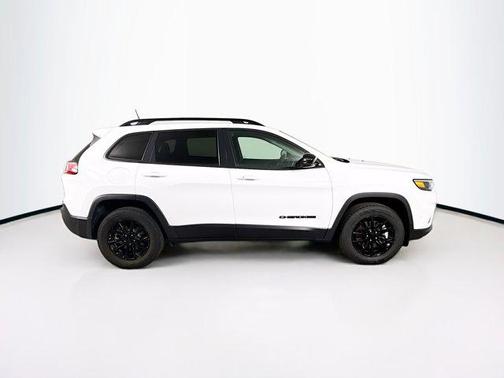 2023 Jeep Cherokee Altitude