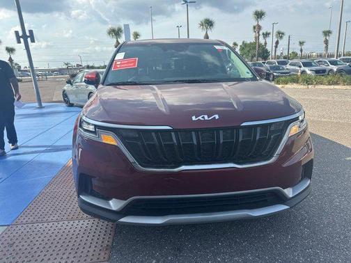 2024 Kia Carnival LX