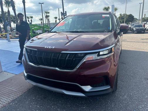 2024 Kia Carnival LX