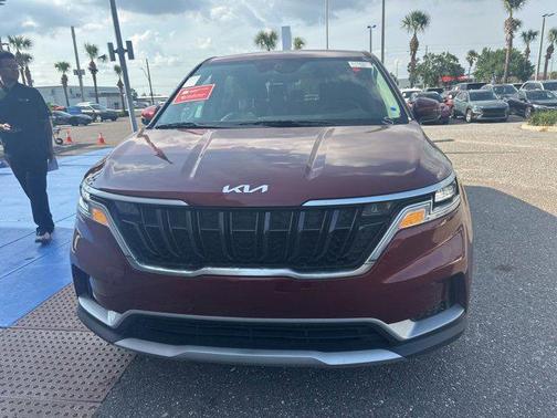 2024 Kia Carnival LX