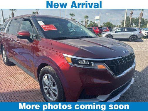 2024 Kia Carnival LX