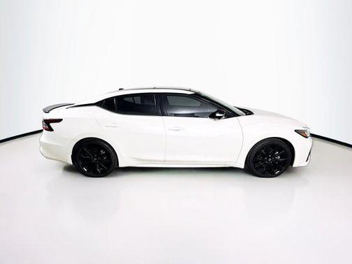 2023 Nissan Maxima SR Xtronic CVT