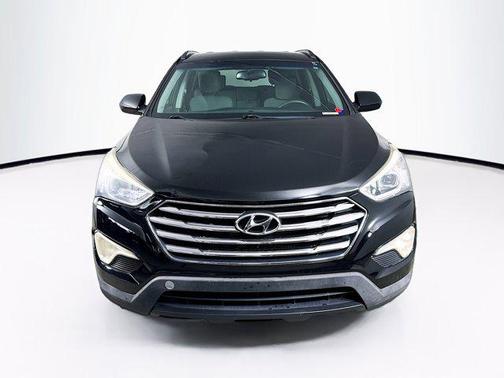 2016 Hyundai SANTA FE SE
