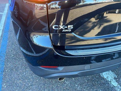 2022 Mazda CX-5 2.5 S Preferred Package