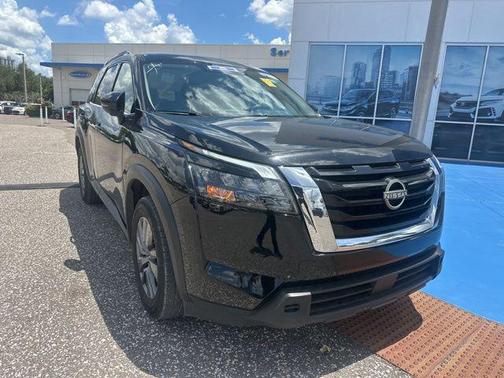 Super Black 2025 Nissan Pathfinder SV FWD