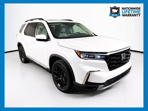2025 Honda Pilot Touring 8-Passenger