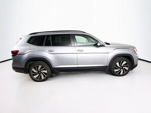 2025 Volkswagen Atlas 2.0T SE w/Technology 4MOTION