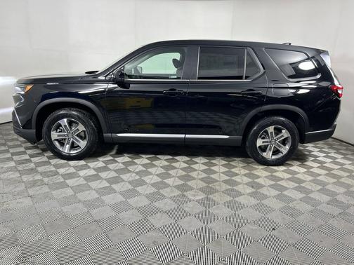 Black 2024 Honda Pilot EX-L 7 Passenger