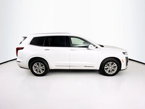 2024 Cadillac XT6 Luxury FWD