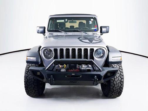Billet Silver Metallic Clearcoat 2020 Jeep Gladiator Sport S