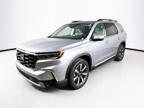 2025 Honda Pilot Touring 8-Passenger