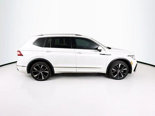 2024 Volkswagen Tiguan 2.0T SEL R-Line 4MOTION