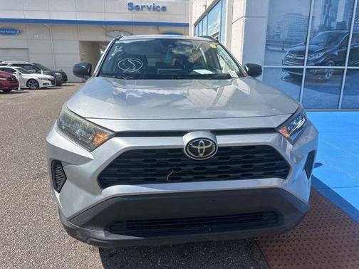 Silver Sky Metallic 2019 Toyota RAV4 LE