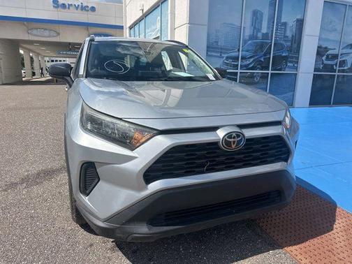 Silver Sky Metallic 2019 Toyota RAV4 LE