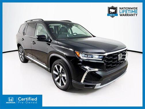 2025 Honda Pilot Touring 8-Passenger