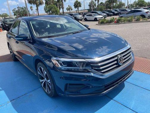 2022 Volkswagen Passat 2.0T SE
