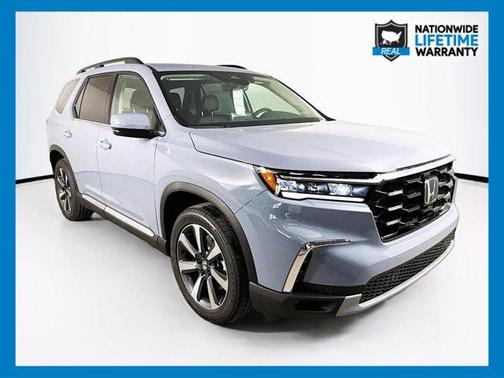 2025 Honda Pilot Touring 8-Passenger