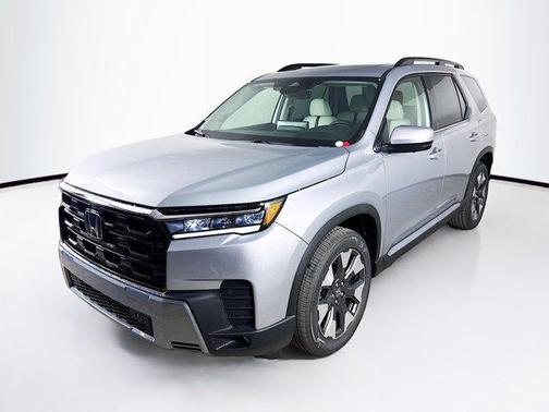 Solar Silver Metallic 2026 Honda Pilot Touring 8-Passenger