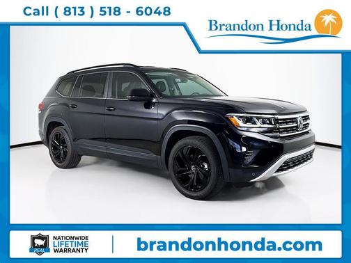 Deep Black Pearl 2023 Volkswagen Atlas 2.0T SE w/Technology