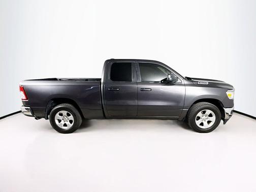 Crystal Metallic 2021 RAM 1500 Big Horn/Lone Star