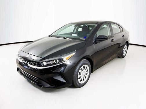 2023 Kia Forte LX