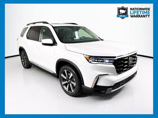 2025 Honda Pilot Touring 8-Passenger