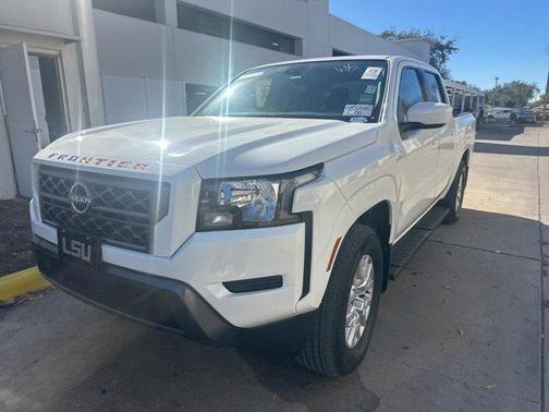 2022 Nissan Frontier SV