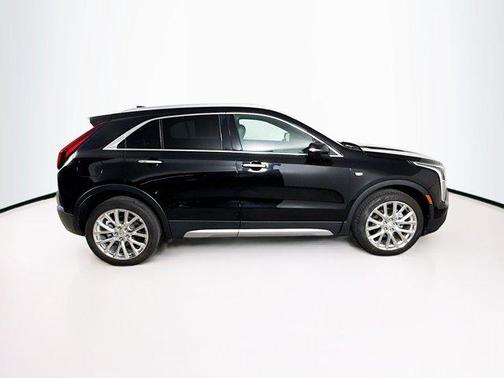 2021 Cadillac XT4 Premium Luxury