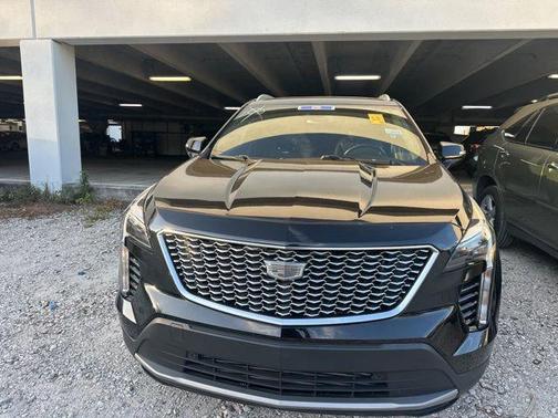 2021 Cadillac XT4 Premium Luxury