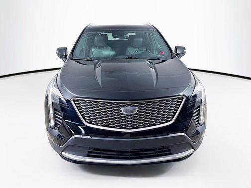2021 Cadillac XT4 Premium Luxury