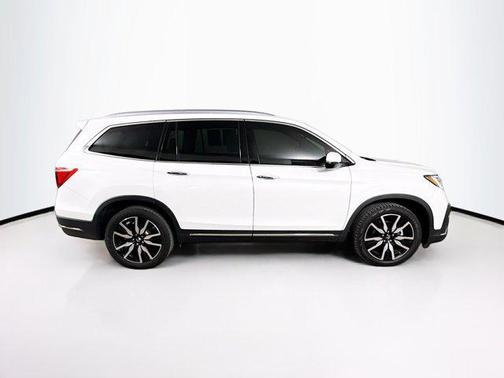 2021 Honda Pilot Touring 8-Passenger