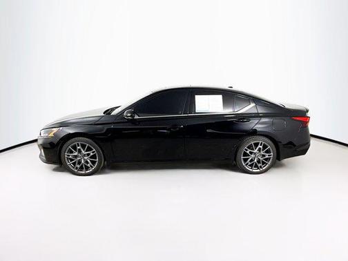 2024 Nissan Altima SR VC-Turbo FWD