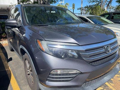 Gray 2017 Honda Pilot EX-L