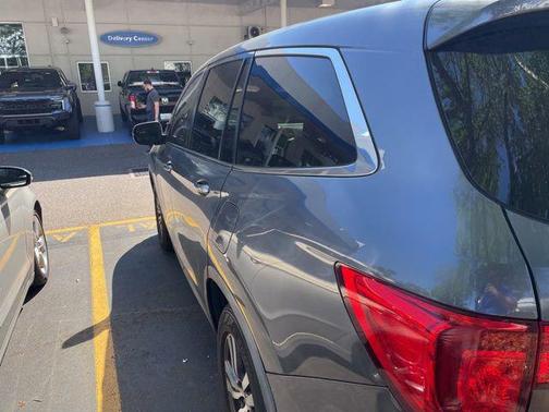 Gray 2017 Honda Pilot EX-L