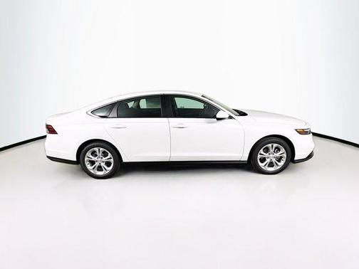 2025 Honda Accord LX 1.5T