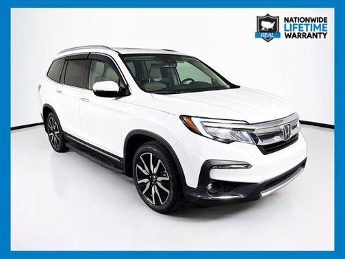 2022 Honda Pilot Touring 8-Passenger