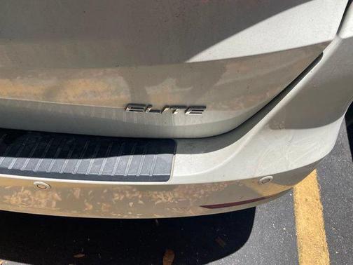White Diamond Pearl 2019 Honda Odyssey Elite