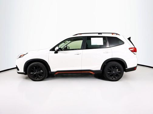 Crystal White Pearl 2023 Subaru Forester Sport