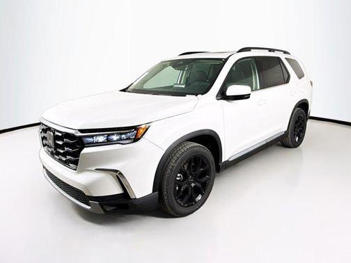 2025 Honda Pilot Touring 8-Passenger
