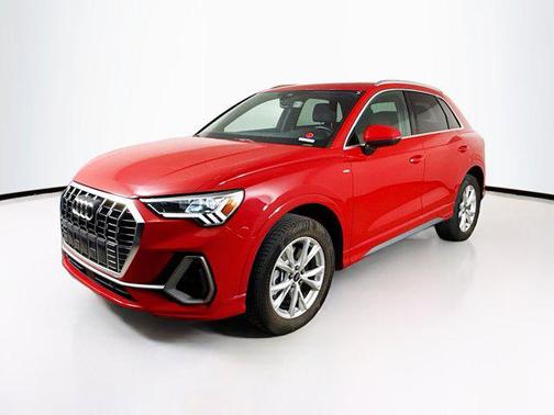 2024 Audi Q3 Premium 45 TFSI S line quattro Tiptronic