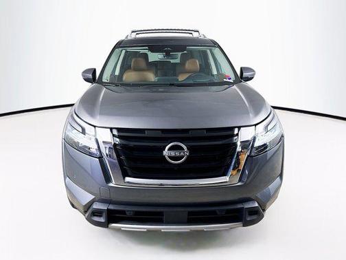 2024 Nissan Pathfinder Platinum 4WD