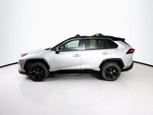 2021 Toyota RAV4 Hybrid SE