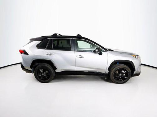2021 Toyota RAV4 Hybrid SE
