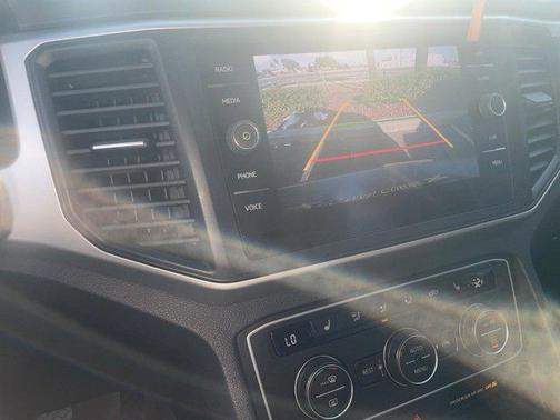 2021 Volkswagen Atlas 3.6L SE w/Technology