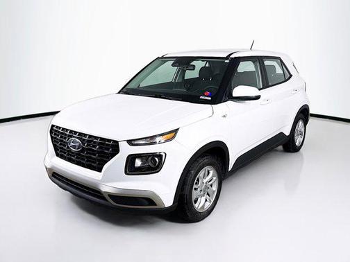 2023 Hyundai VENUE SE