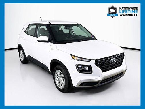 2023 Hyundai VENUE SE