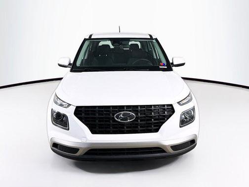 2023 Hyundai VENUE SE