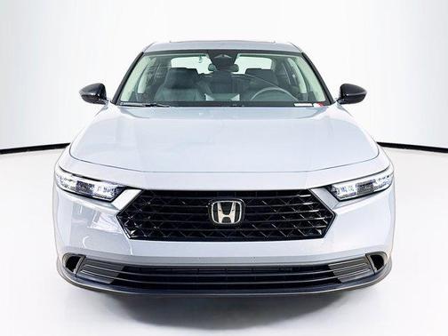 Urban Gray Pearl 2026 Honda Accord SE