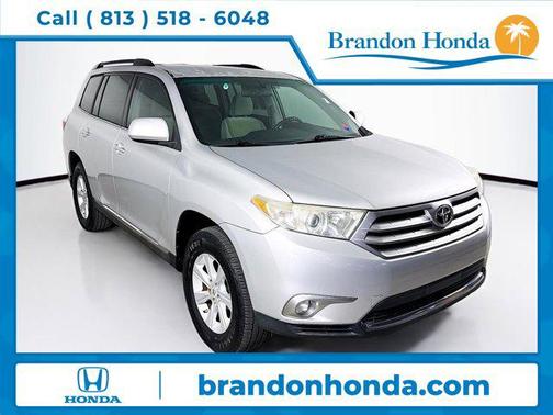 2012 Toyota Highlander SE